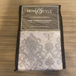 Set of two pillowcases